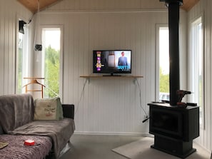 Living area - Lake front tiny house (Port Alice)