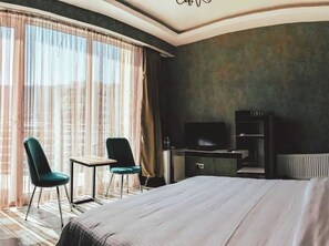 In-room safe, iron/ironing board, free WiFi - Panorama-360 (Tbilisi)