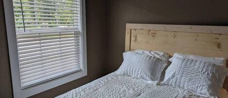 1 多间卧室、免费 WiFi、床单