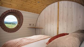 3 bedrooms, individually decorated, individually furnished, free WiFi