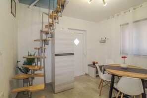 Interior - studio apartment Noemi (Bužinija)