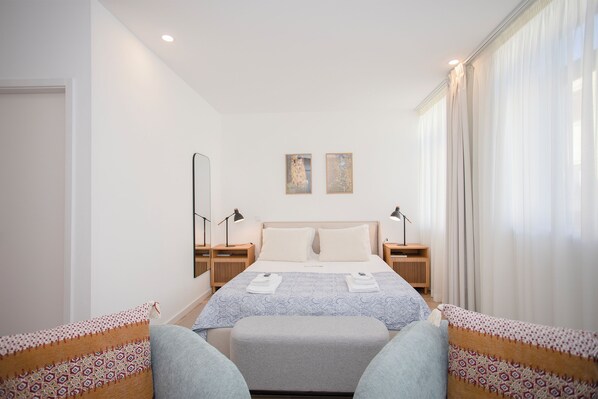 Apartment | Living area - Liiiving in Porto - Urban Art Apartment (Porto)