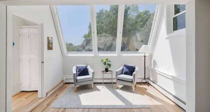 Renovated Condo in Luxury Neighborhood