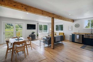 تلفزيون، مكتب