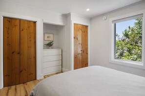 1 habitación, escritorio, wifi y ropa de cama