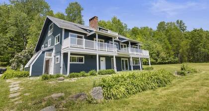 Modern Condo Surrounded by Nature I Heart of Stowe