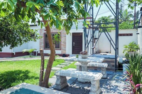 Lovely 1-bedroom self-catering vacation home