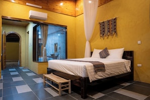 Deluxe Suite | Premium bedding, minibar, individually furnished, desk - Ha Giang Wings Bungalow (Ha Giang)