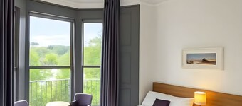 ทอร์ พาร์ค โรงแรม