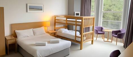 Family Quadruple Room | Desk, free WiFi