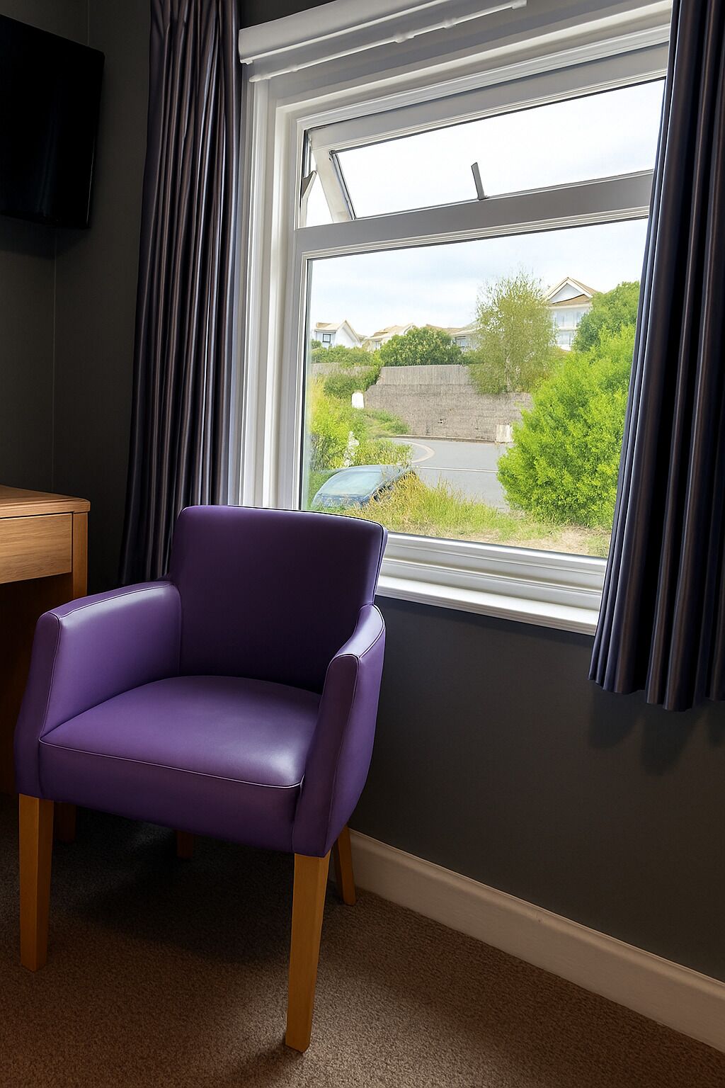 标准双人房 | 办公桌、免费 WiFi