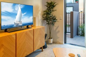 Interior - Latimer Square 1 bed 1 bath - Single Level (Christchurch)