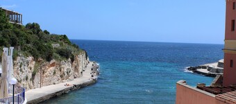 Villa Aimone charming sea view Villa in Salento, walking distance from the sea