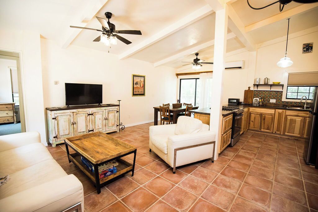 Casita - Spanish Theme Apartment