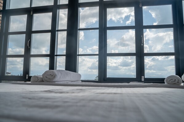 Panoramic Double Room | Individually decorated, individually furnished, laptop workspace - Black Tomato Hostel Kutaisi (Kutaisi)