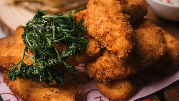 Daily buffet breakfast (INR 1061 per person)