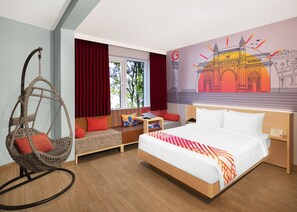 Habitación ejecutiva doble, 1 cama de matrimonio (Executive Queen Room) | Minibar, caja fuerte, mobiliario individual y cortinas opacas