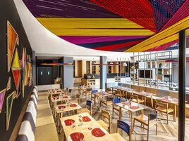 Café da manhã, almoço e jantar