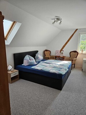 4 bedrooms, bed sheets - Ferienhaus auf dem Land für Familien (Gerswalde)