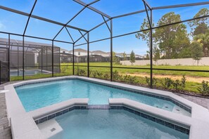 Beheizter Pool