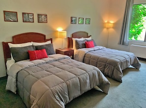 Classic Room, Mountain View | Free WiFi - Auberge Val Saint-Côme (Saint Come)