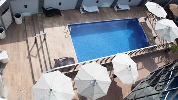 Indoor pool, outdoor pool