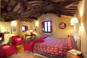 2 sovrum, strykjärn/strykbräda och sängkläder