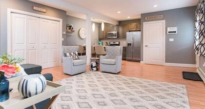 Lovely 1-bedroom apt, nobody above, below+ parking