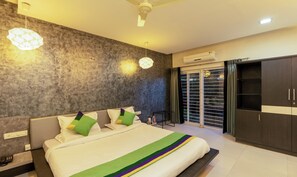 Deluxe-Zimmer | Bügeleisen/Bügelbrett