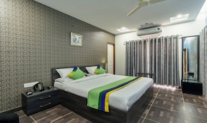 Premium Room | Iron/ironing board