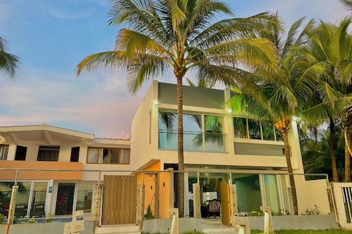 Villa | Exterior