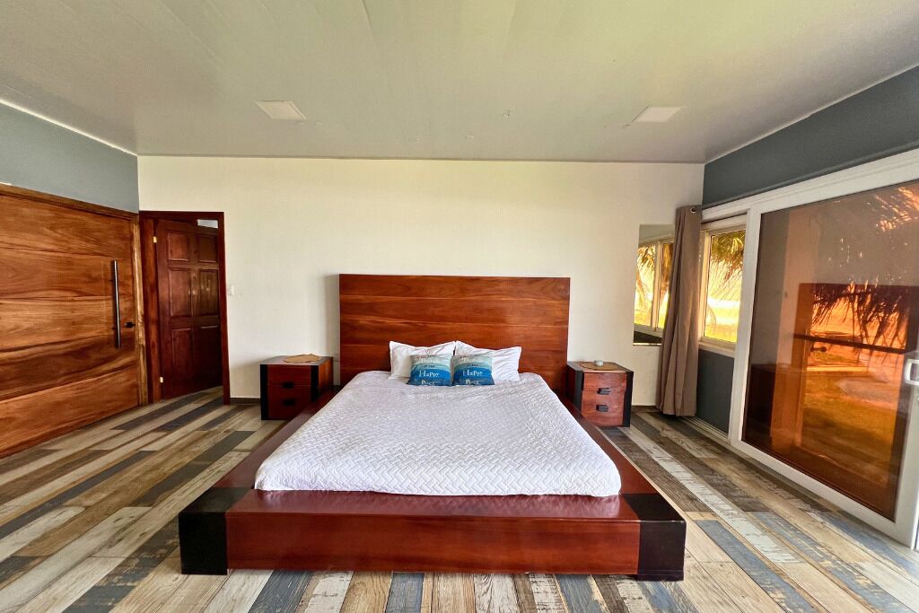 5 chambres, fer et planche à repasser, Wi-Fi gratuit, draps fournis