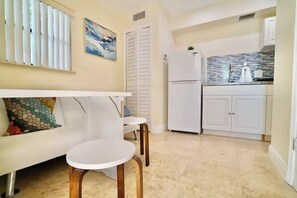 Interior - Comfy & Cozy Guest suite in the heart of Miami (Miami)