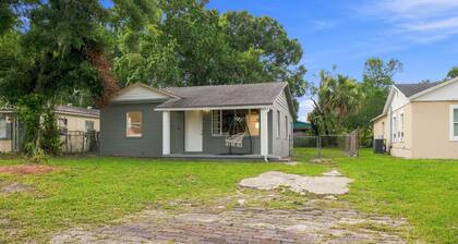Extended-Stay 2BR Near TigerTown & LRMC