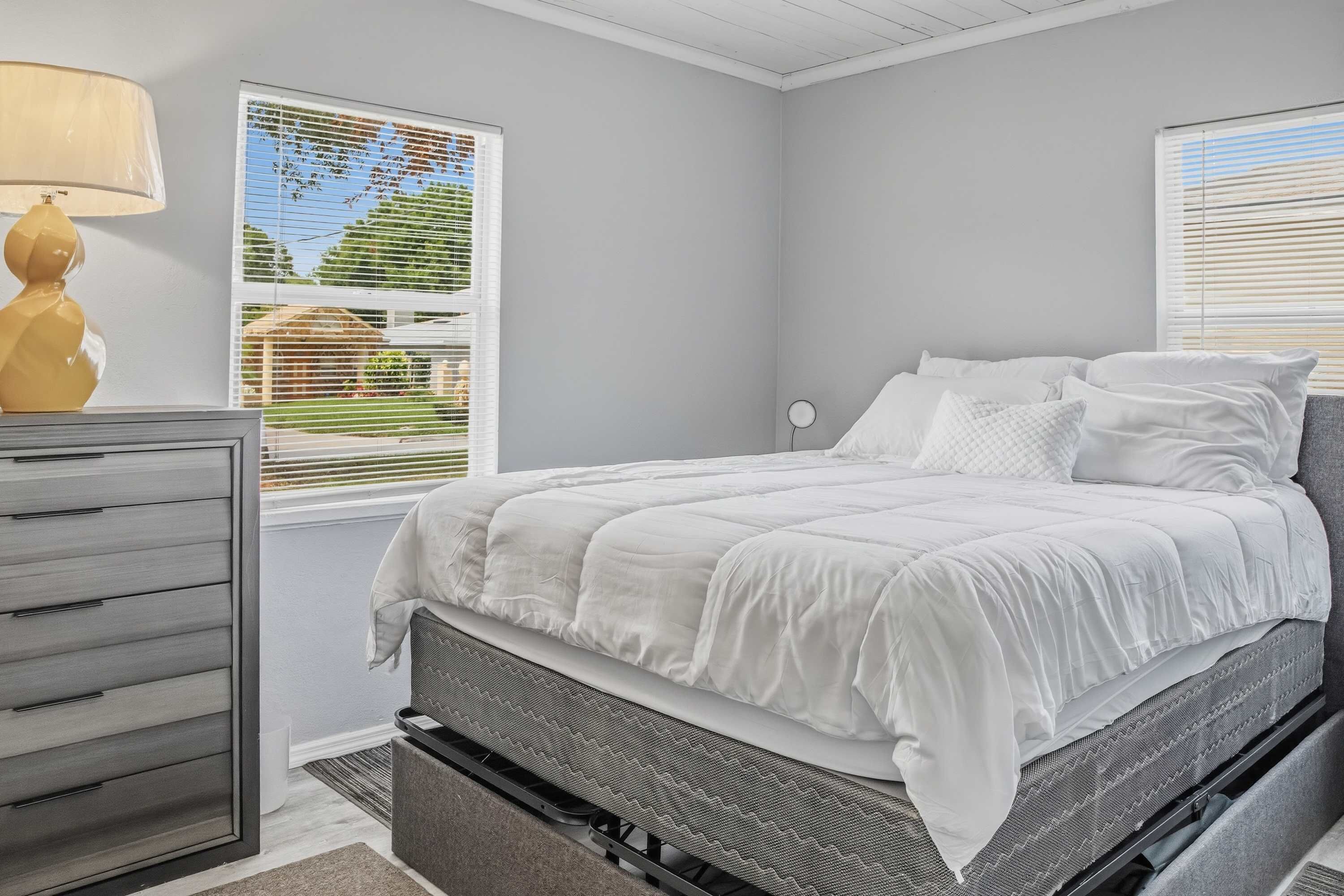 2 bedrooms, iron/ironing board, WiFi, bed sheets