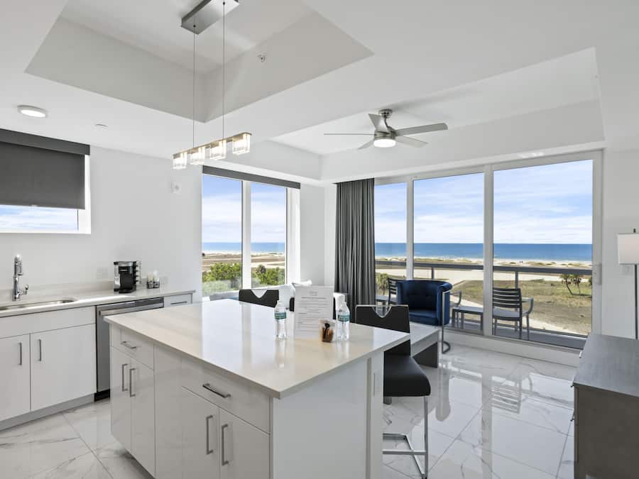 2 bedrooms, memory foam beds, in-room safe, blackout drapes