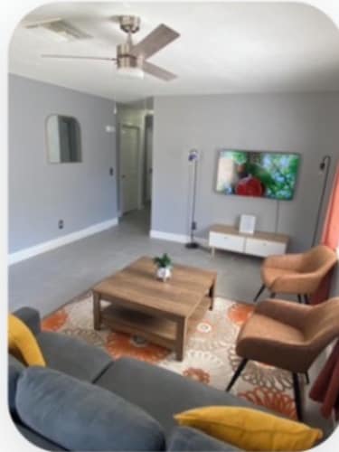 Cozy 3BR Home in Ocala - For Work Teams & Families