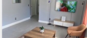 Cozy 3BR Home in Ocala - For Work Teams & Families