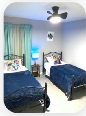 3 bedrooms, in-room safe, desk, iron/ironing board