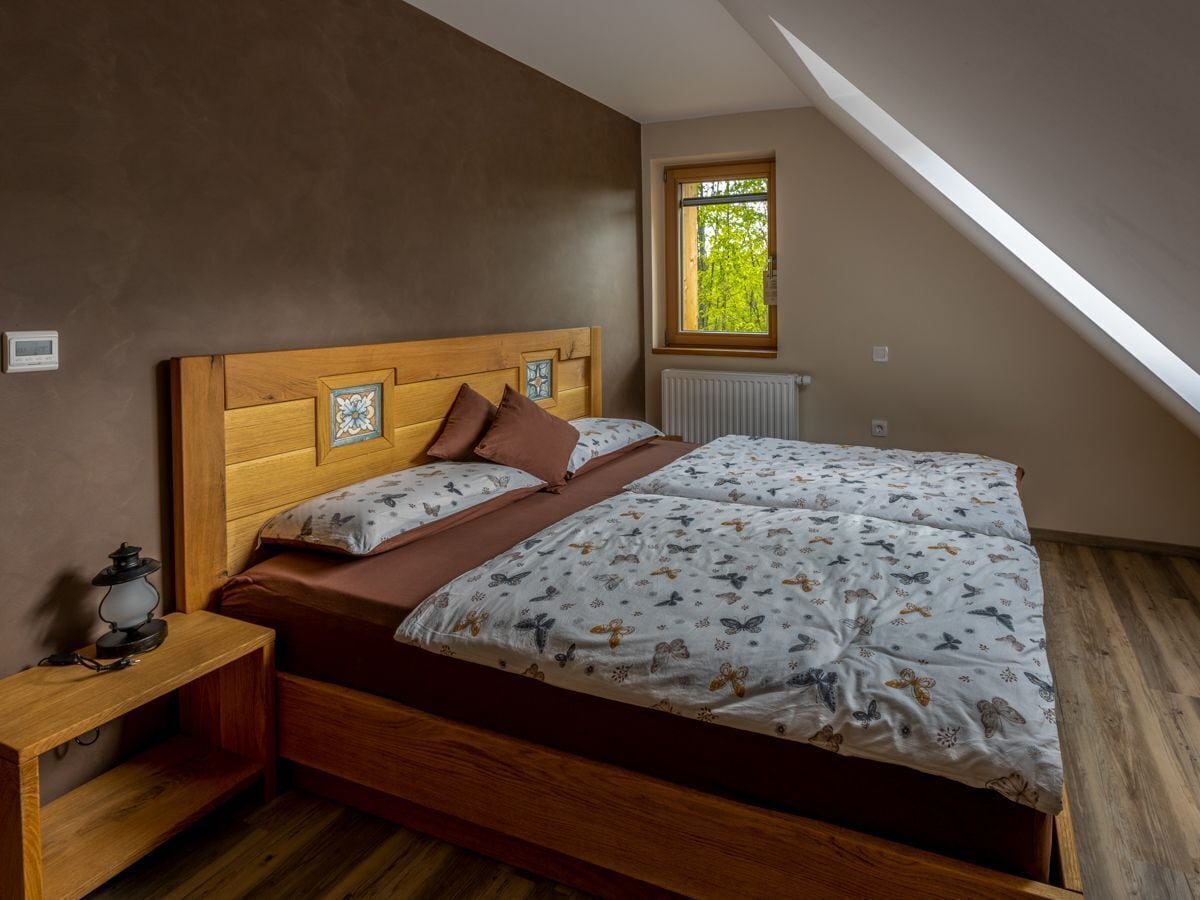 4 makuuhuonetta, silitysrauta/-lauta, ilmainen internet, vuodevaatteet