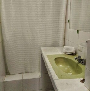 Handtücher, Seife, Toilettenpapier