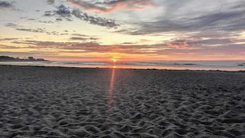 Una playa cerca