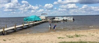 Cozy Cabin with Great Beach, Swimming and Dock!