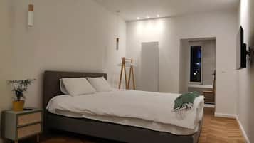 1 slaapkamer, een strijkplank/strijkijzer, wifi, beddengoed