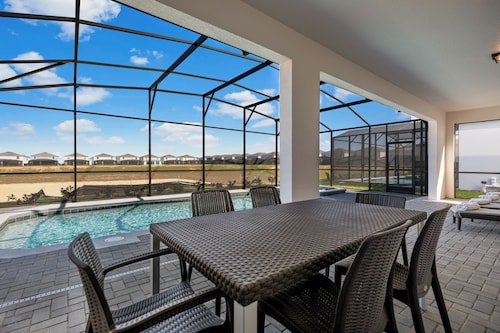 Mahalo Magical Mansion