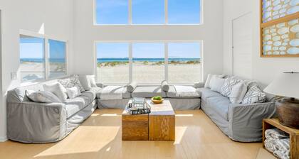 Beachfront Villa w/ Direct Beach Access & Elevator!