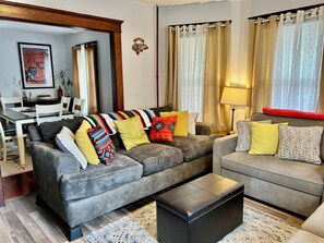 薄型テレビ、書庫