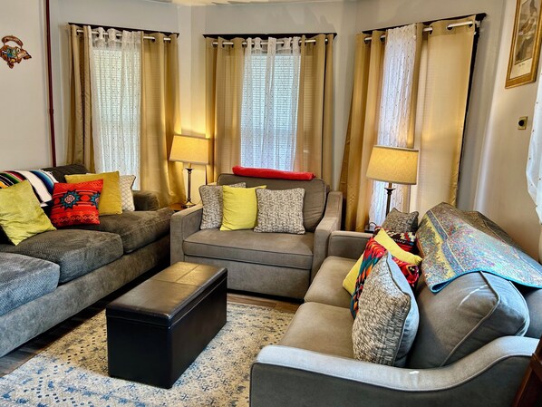 薄型テレビ、書庫