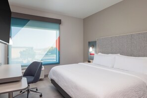 Desk, soundproofing, iron/ironing board, free WiFi - avid Hotels Billings West by IHG (Billings)