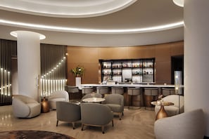Breakfast, lunch and dinner served - InterContinental Seattle Bellevue, by IHG (Bellevue)